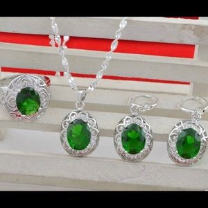 SUIT CRYSTAL DANGLE EARRINGS, NECKL…